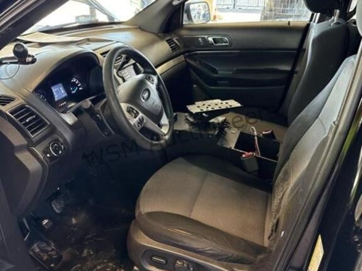 2014-ford-explorer-image-22