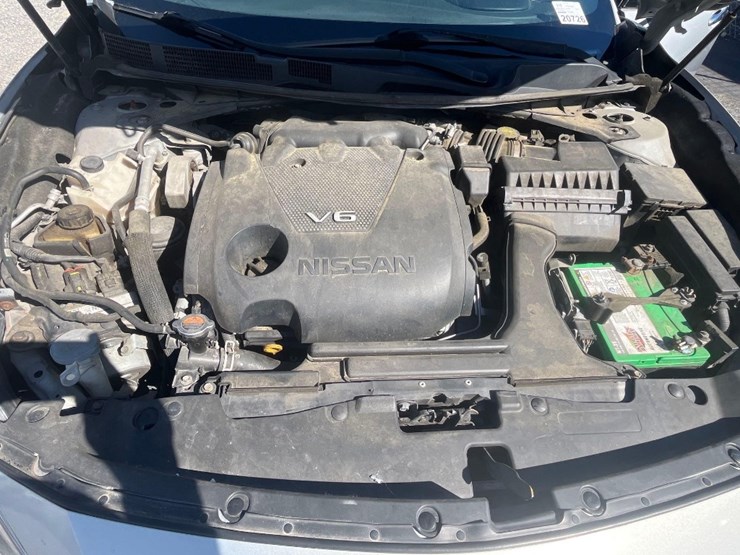 2016-nissan-maxima-4d-sedan-image-12