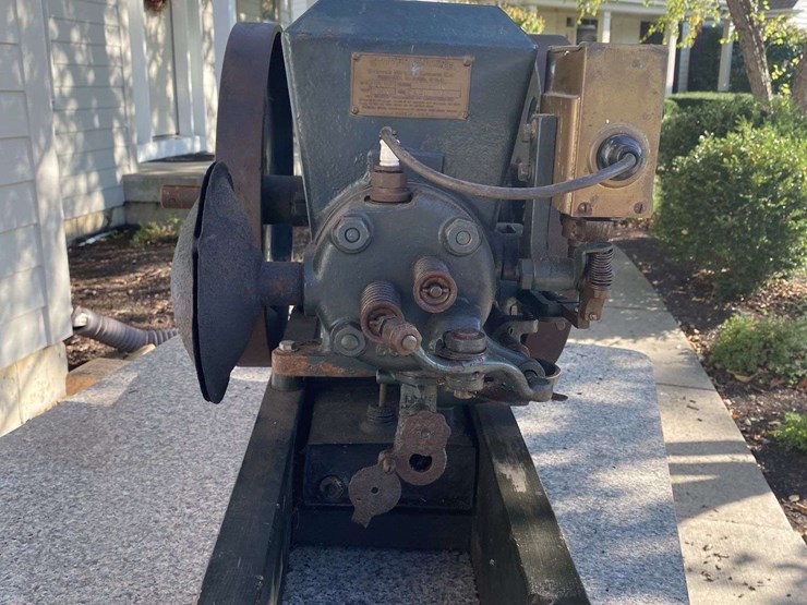 stover-1.5-hp-engine-image-3