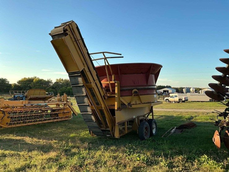 haybuster-h1100-image-1