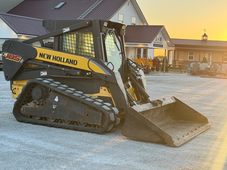 new-holland-c185-image-13
