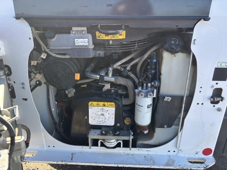 2024-bobcat-t66-image-32