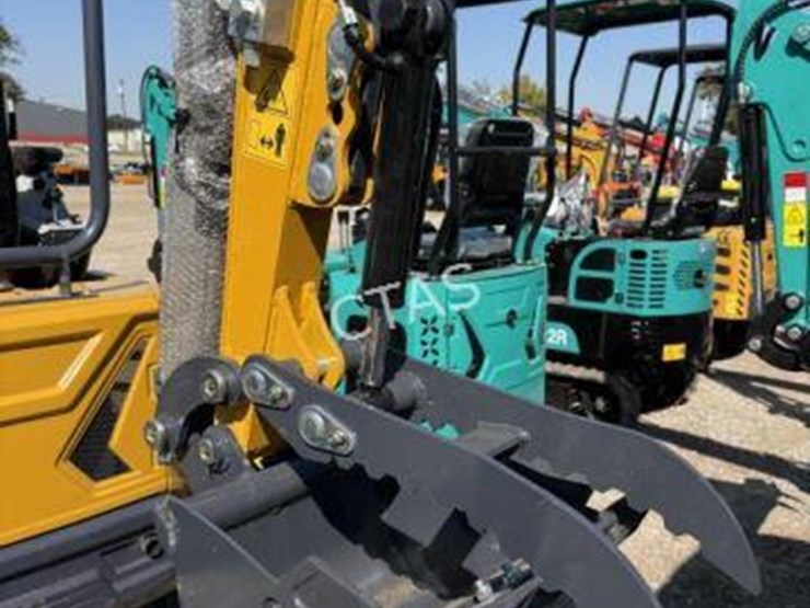 #80-•-mini-excavator---gas---model:-qk18r-image-7
