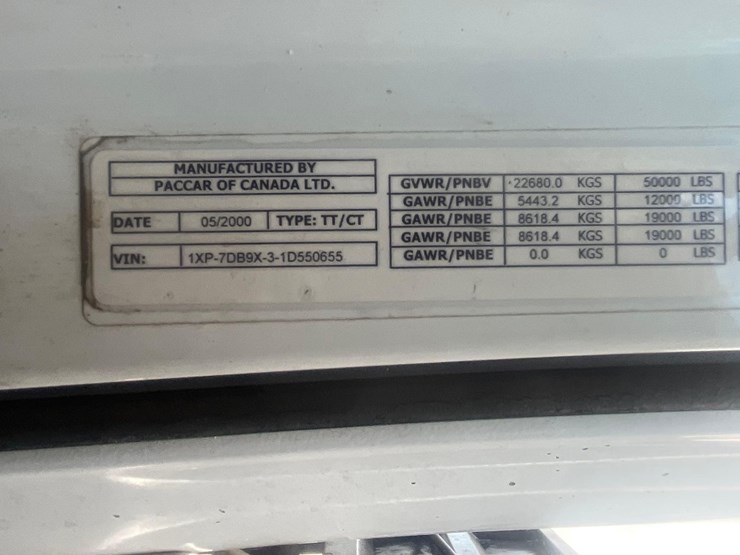 2001-peterbilt-387-image-5
