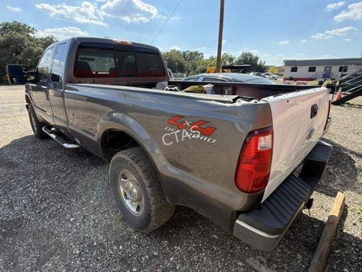 2008-ford-f250-image-9