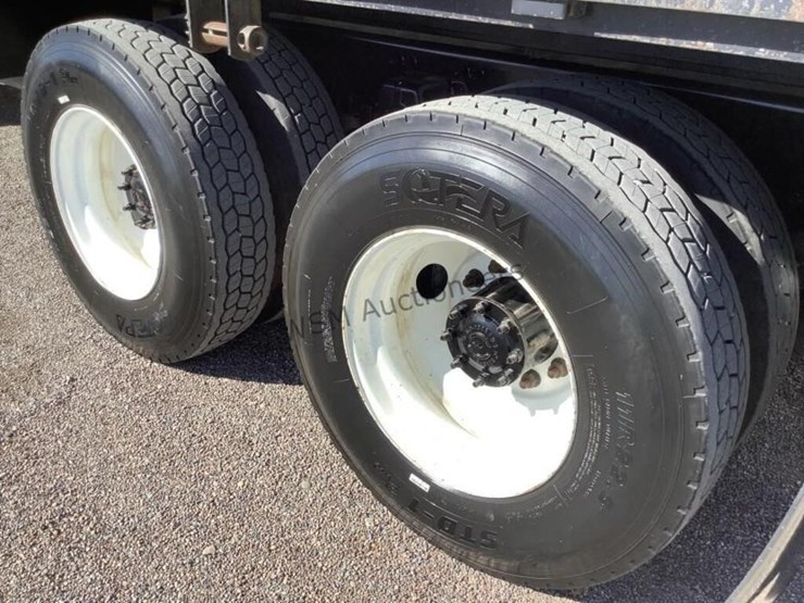 2012-freightliner-m2-f/b-image-8