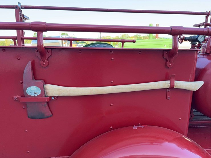 1931-chevrolet-fire-truck-image-16
