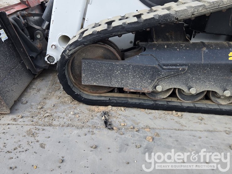 2022-bobcat-t64-image-12