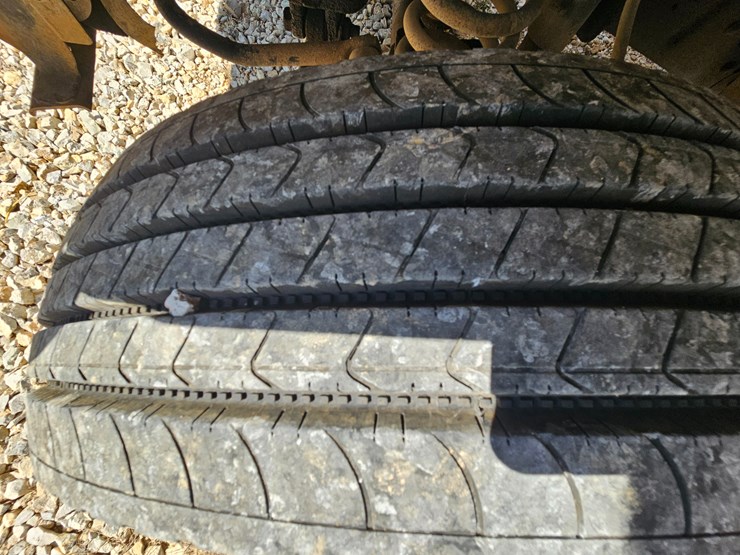 2005-ford-f550-image-66