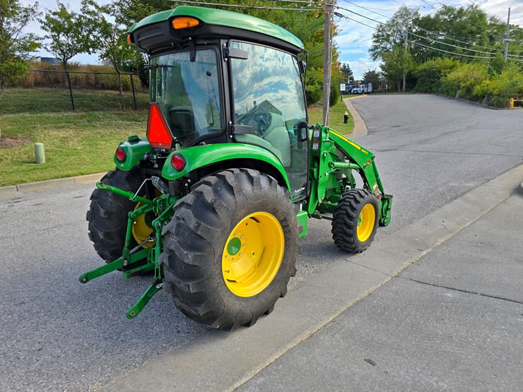john-deere-4044r-image-20