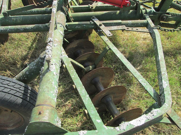 john-deere-10-image-9