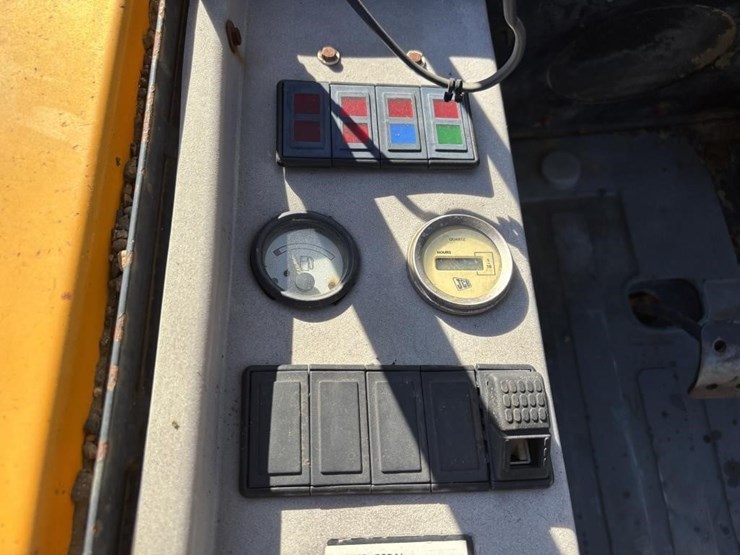 1999-jcb-930-image-24