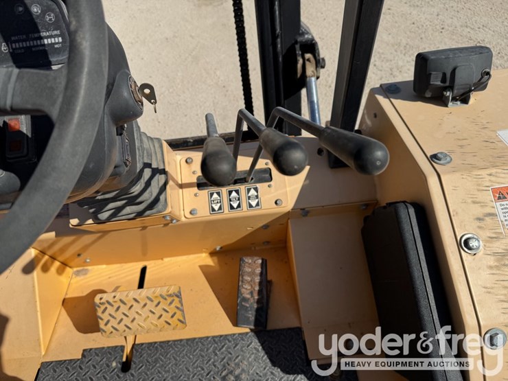 2012-load-lifter-2214-5d-image-20