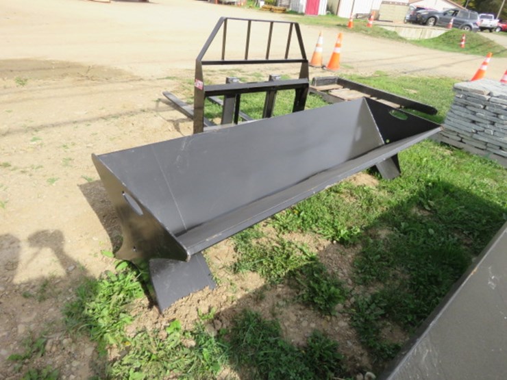 new-kc-metal-feed-trough-90"-image-1