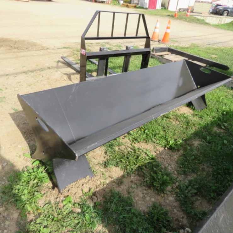 NEW KC METAL FEED TROUGH 90"