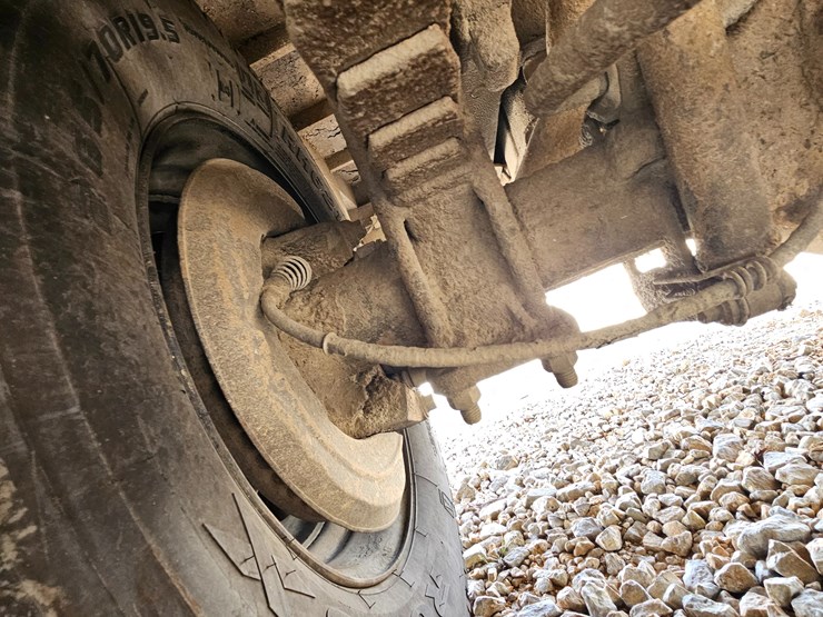 2005-ford-f550-image-57