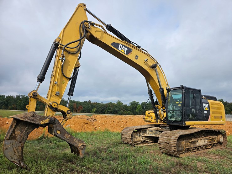 2017-caterpillar-336f-image-2