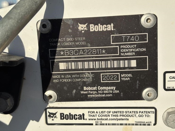 2022-bobcat-t740-image-47