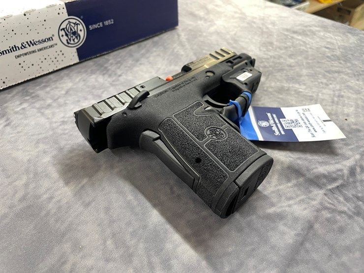 #4019-•-smith-&-wesson-equalizer-with-laser,-sn:-ekf7367-image-8