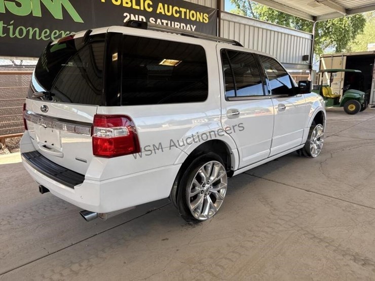 2016-ford-expedition-image-7