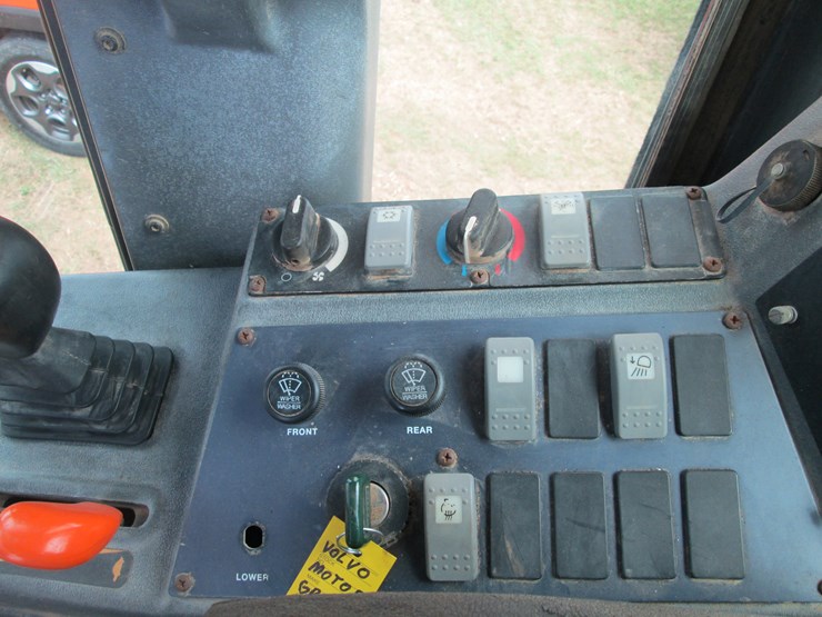 volvo-g720b-image-52