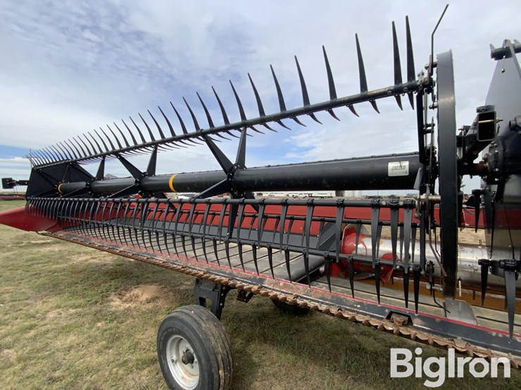 2014-case-ih-3152-image-13
