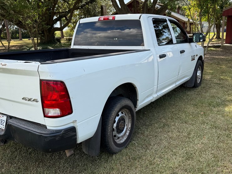 #97-•-2013-ram-2500-crew-cab-pickup-image-6