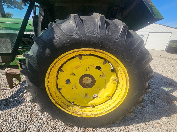 john-deere-3040-image-53