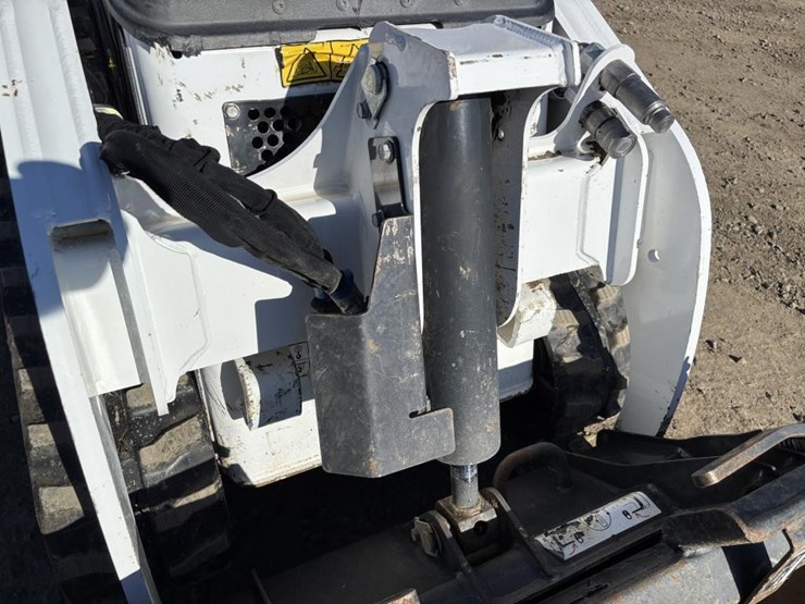 2023-bobcat-mt100-image-12