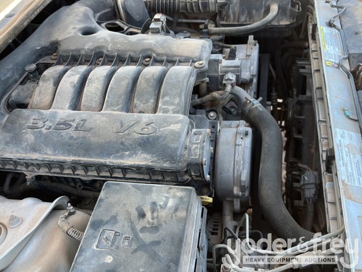 2008-dodge-charger-image-35