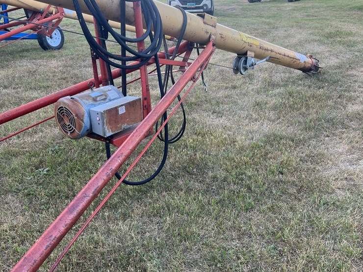 westfield-8-x-35-auger-with-220-electric-motor-image-9