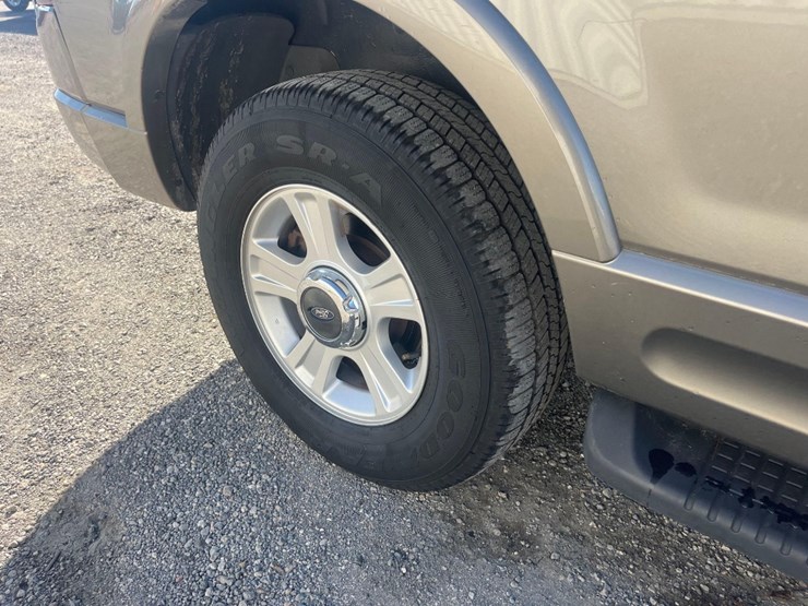 2002-ford-explorer-image-15