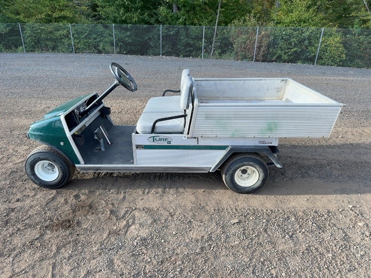 club-car-turf-ii-utility-cart-image-2