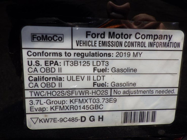 2019-ford-explorer-image-13