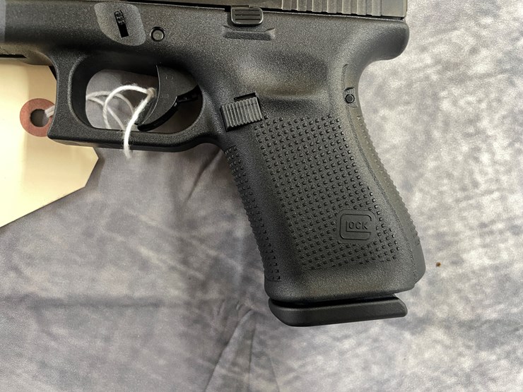 #4010-•-glock-19-gen-5,-sn:-cdyu735-image-6