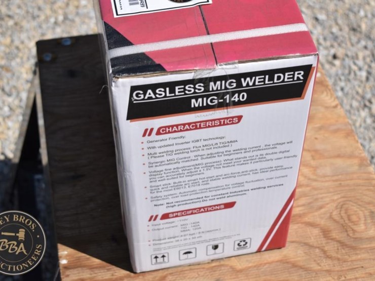 landhero-mig-140-gasless-welder-image-3