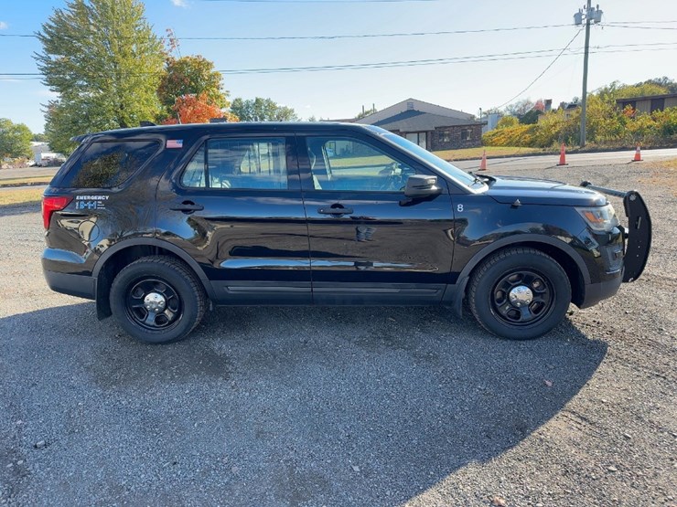 2017-ford-explorer-police-interceptor-image-6