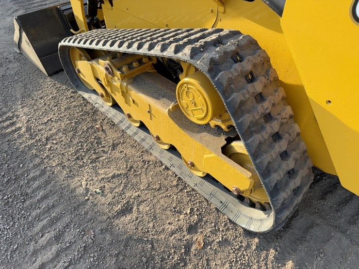 2021-caterpillar-259d3-image-14