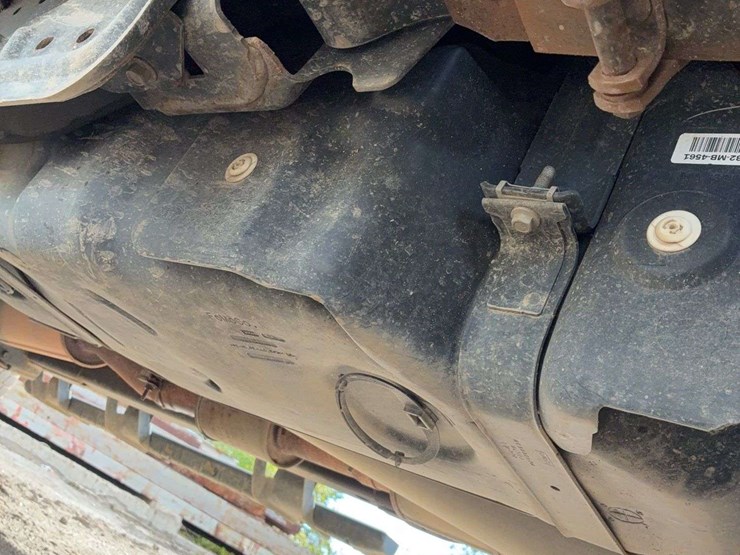 2021-ford-f250-image-12