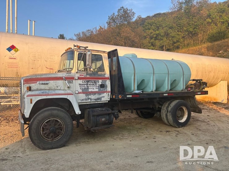 ford-l8000-image-2