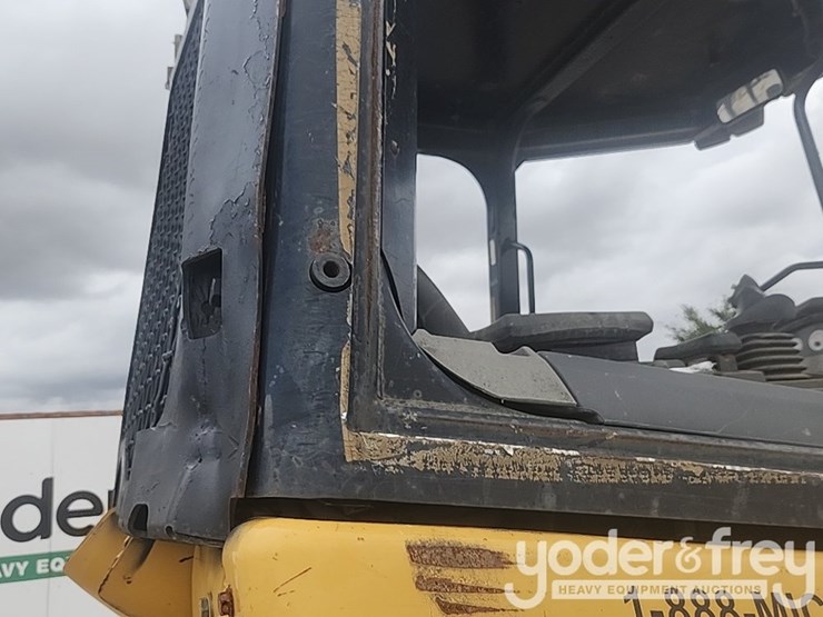 2008-caterpillar-d3k-lgp-image-28