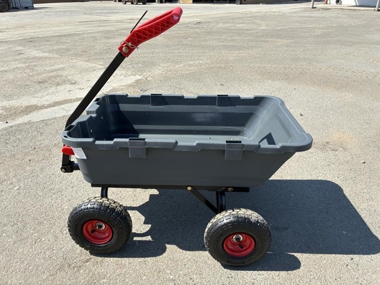 800lbs-capacity-poly-dump-cart-image-5