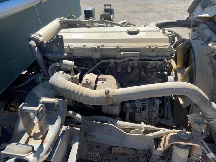 2006-isuzu-nqr-image-10