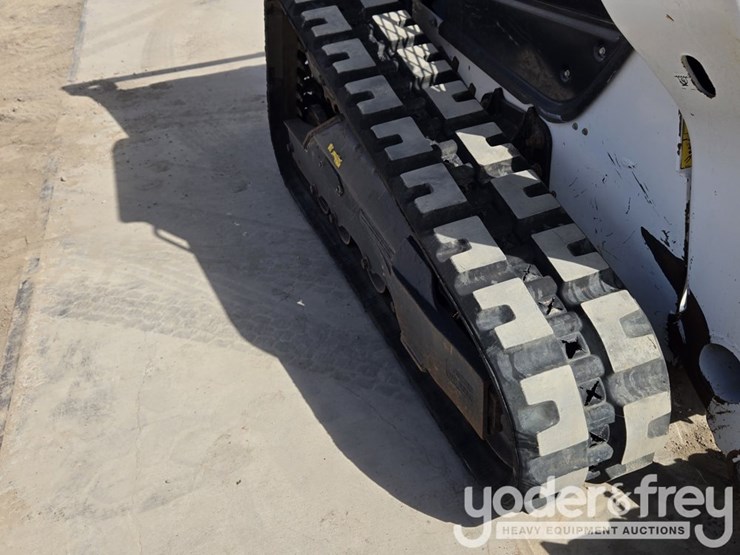 2022-bobcat-t76-image-21