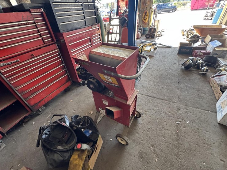 lazy-boy-5-wood-chipper/shredder-briggs-&-stratton-lazy-boy-5-wood-chipper/shredder-briggs-&-stratton-image-4