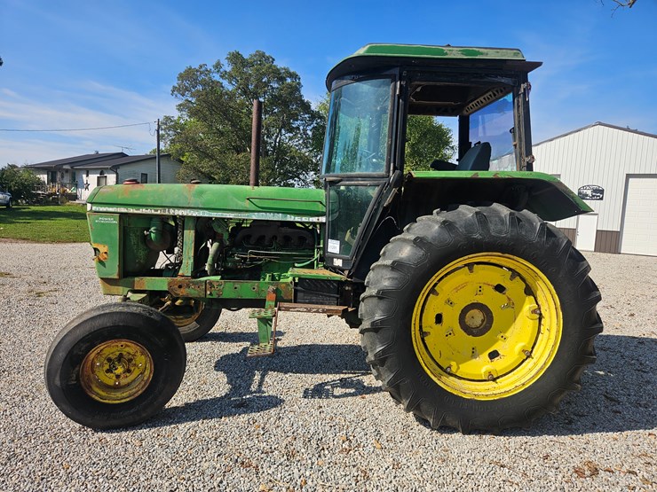 john-deere-3040-image-7
