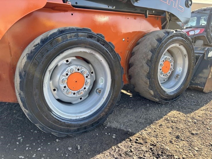 2019-gehl-rt105-image-16