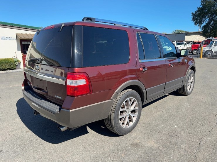 2015-ford-expedition-image-5