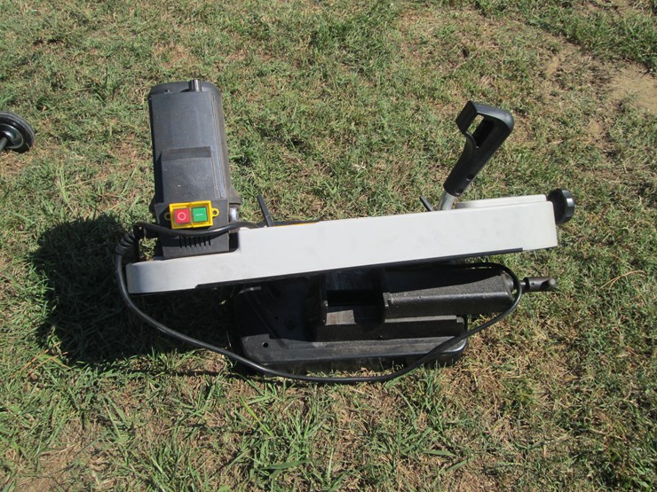 #29301-•-klutch-120v-bench-top-band-saw-image-2
