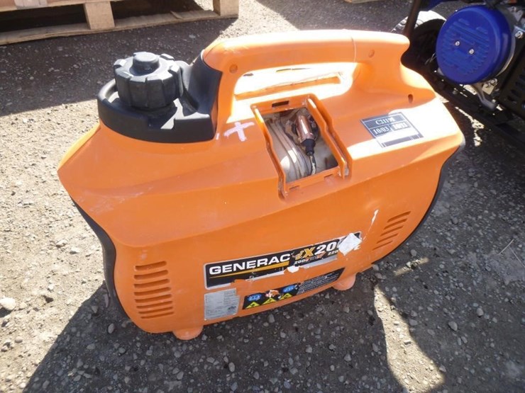 generac-ix2000-gas-generator-image-2